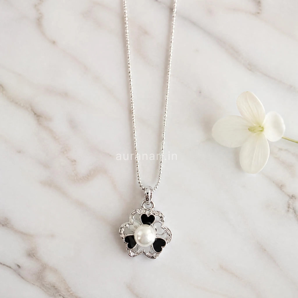 Elegant Faux Pearl Floral Cutout Pendant Necklace