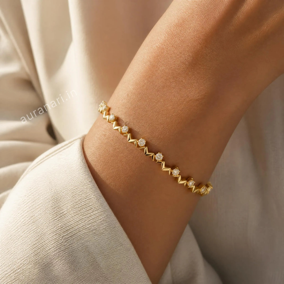 Zig-Zag Crystal Chain Free Size Bracelet